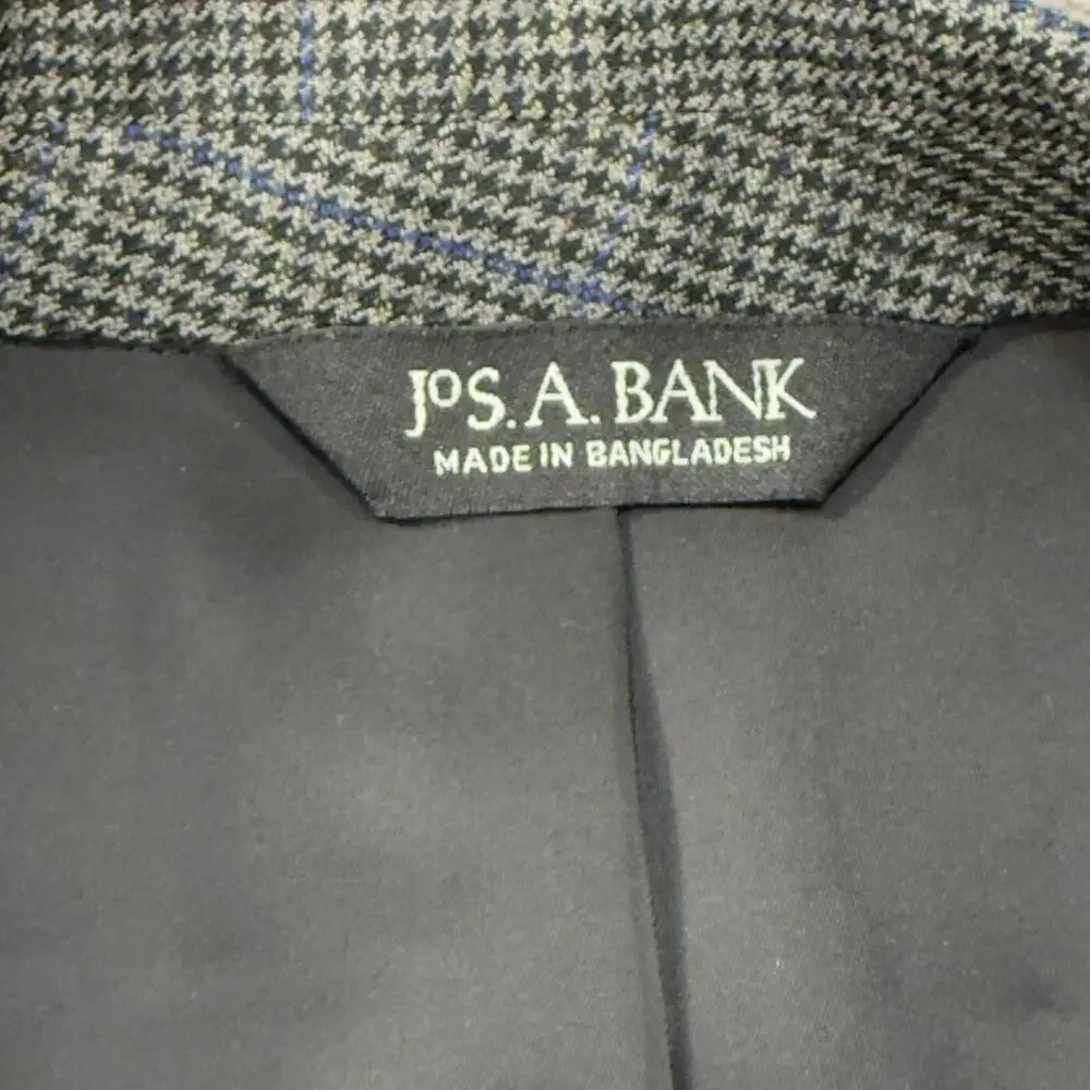 Jos A Bank Traveler Sport Coat Men's 46L Tailored Fit Gray Plaid Wool Two Button